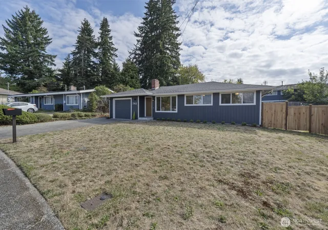 Photo 3 of Sale Pending at 782 Lynnwood Ave NE, Renton, WA 98056 | MLS# NWM2586062 | Listing updated on 2026-09-30