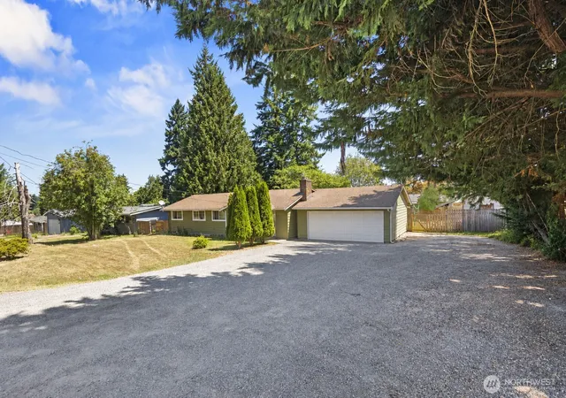 Photo 2 of Single family home for sale at 27054 124th Avenue Se, Kent, WA 98030 | MLS# NWM2586069 | Listing updated on 2026-09-30