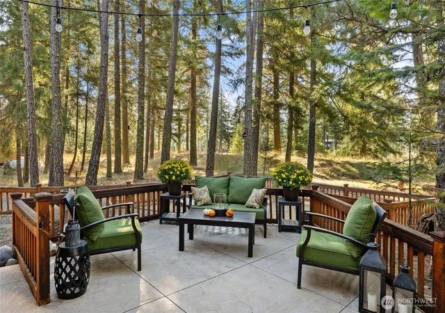 Photo 3 of Single family home for sale at 470 Tamarack, Ronald, WA 98940 | MLS# NWM2586073 | Listing updated on 2026-09-29