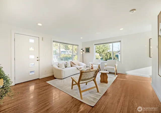 Photo 3 of Single family home for sale at 4216 27th Avenue W, Seattle, WA 98199 | MLS# NWM2586075 | Listing updated on 2026-09-24