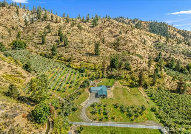 Photo 4 of Manufactured home for sale at 8795 Larson Rd, Peshastin, WA 98847 | MLS# NWM2586077 | Listing updated on 2026-09-28