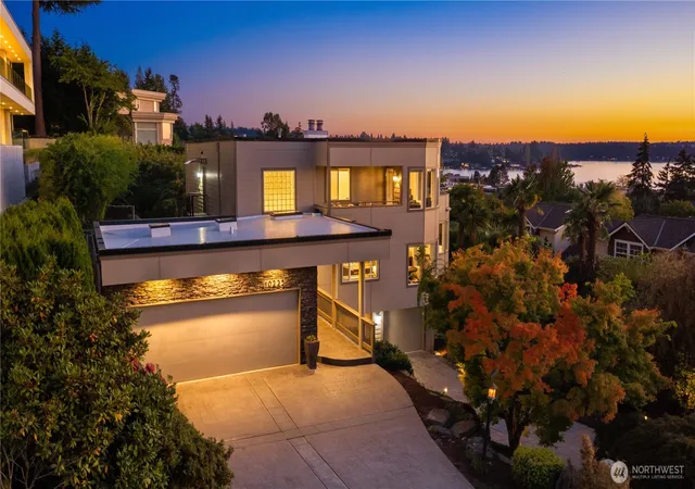 Photo 3 of Single family home for sale at 10225 Ne 62nd Street, Kirkland, WA 98033 | MLS# NWM2586080 | Listing updated on 2026-10-01