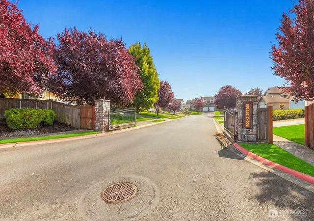 Photo 3 of Sale Pending at 17109 117th Avenue Ct E, Puyallup, WA 98374 | MLS# NWM2586095 | Listing updated on 2026-09-28