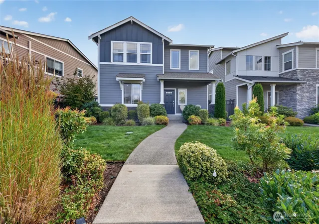 Photo 1 of Single family home for sale at 32780 Se Cottonwood St, Black Diamond, WA 98010 | MLS# NWM2586103 | Listing updated on 2026-09-29