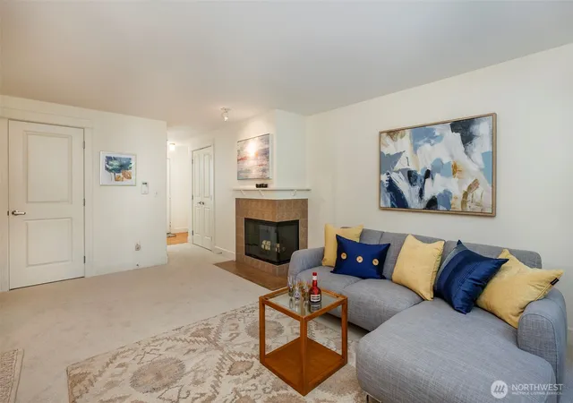 Photo 4 of Condo for sale at 300 N 130th Street #5202, Seattle, WA 98133 | MLS# NWM2586104 | Listing updated on 2026-09-28