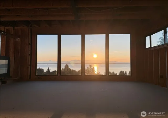 Photo 3 of Single family home for sale at 19122 94th Avenue W, Edmonds, WA 98020 | MLS# NWM2586105 | Listing updated on 2026-10-02