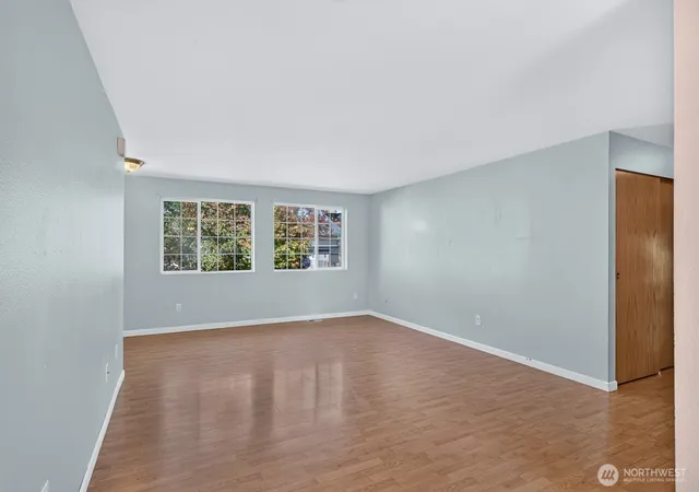 Photo 4 of Single family home for sale at 17701 Hillside Ct, Arlington, WA 98223 | MLS# NWM2586111 | Listing updated on 2026-09-28