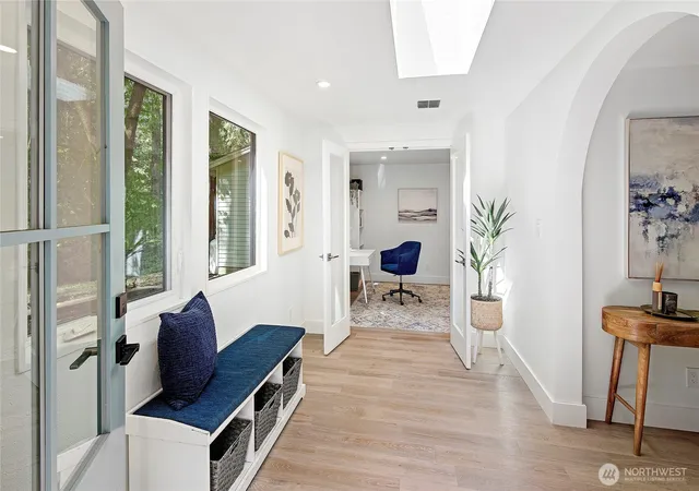 Photo 3 of Single family home for sale at 6894 NE Koura Rd, Bainbridge Island, WA 98110 | MLS# NWM2586126 | Listing updated on 2026-10-01