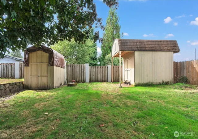 Photo 4 of Single family home for sale at 1235 25 Street SE, Auburn, WA 98002 | MLS# NWM2586138 | Listing updated on 2026-09-26