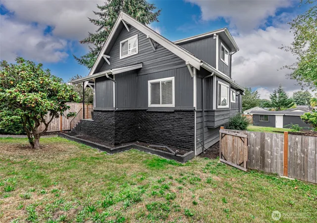 Photo 3 of Single family home for sale at 3629 S Asotin St, Tacoma, WA 98418 | MLS# NWM2586147 | Listing updated on 2026-09-25