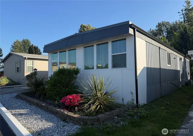 Photo 2 of Manufactured home for sale at 10628 63rd Street Ct E #45, Puyallup, WA 98372 | MLS# NWM2586150 | Listing updated on 2026-09-26