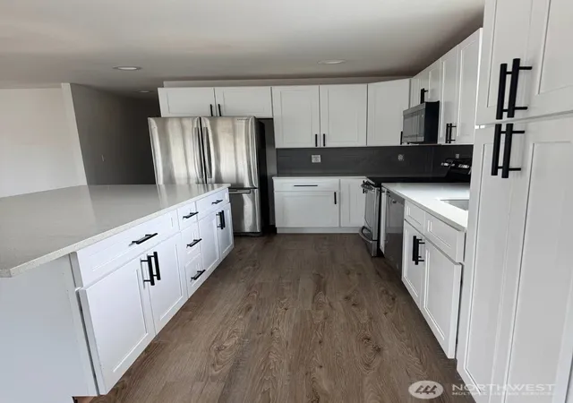 Photo 4 of Manufactured home for sale at 10628 63rd Street Ct E #45, Puyallup, WA 98372 | MLS# NWM2586150 | Listing updated on 2026-09-26