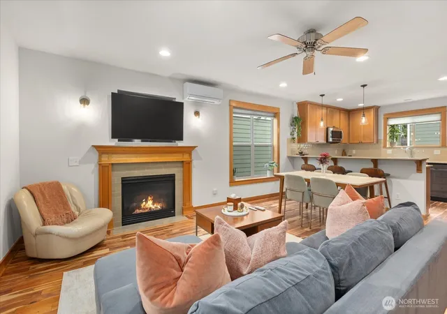 Photo 4 of Townhouse for sale at 4115 42nd Avenue SW #A, Seattle, WA 98116 | MLS# NWM2586152 | Listing updated on 2026-10-01