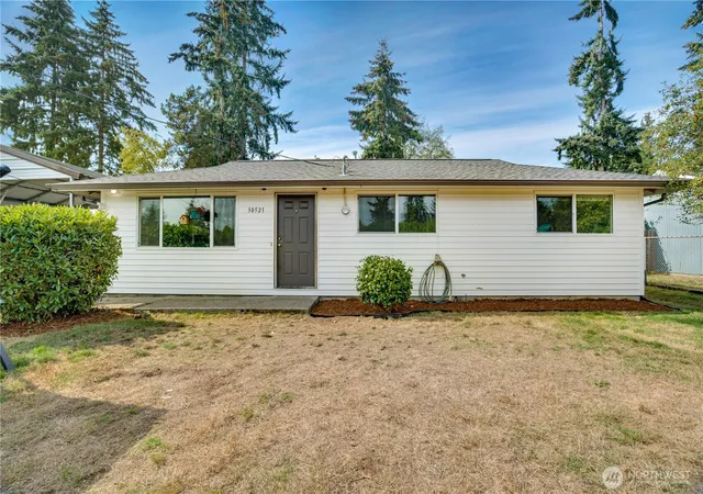 Photo 2 of Single family home for sale at 30521 1st Place Sw, Federal Way, WA 98023 | MLS# NWM2586155 | Listing updated on 2026-09-29