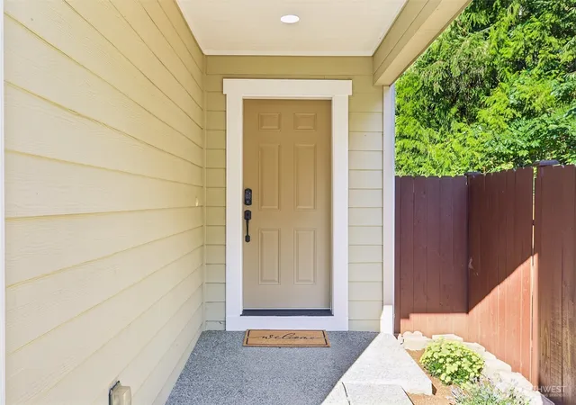 Photo 2 of Single family home for sale at 18831 18th Place W, Lynnwood, WA 98036 | MLS# NWM2586156 | Listing updated on 2026-09-30