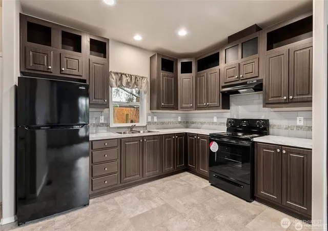 Photo 4 of Manufactured home for sale at 109 Nenant St S, Bucoda, WA 98530 | MLS# NWM2586161 | Listing updated on 2026-09-28