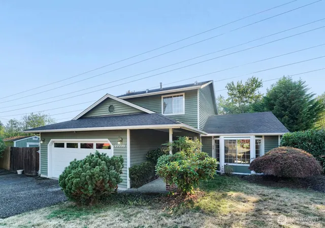 Photo 2 of Single family home for sale at 20235 137th Avenue Se, Kent, WA 98042 | MLS# NWM2586175 | Listing updated on 2026-09-27