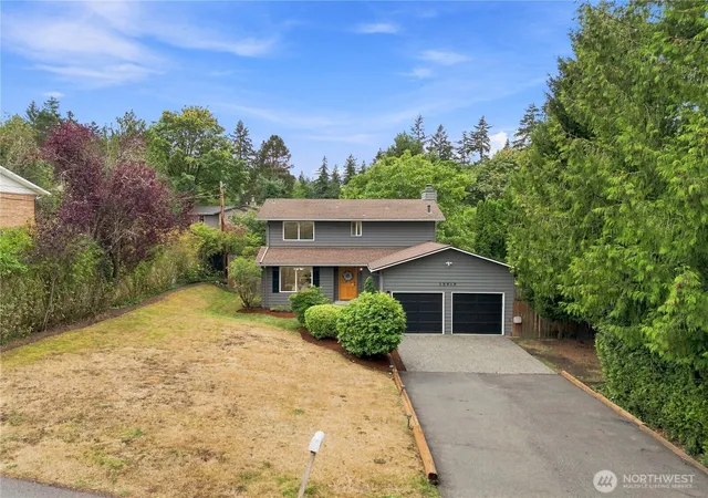 Photo 2 of Single family home for sale at 15919 82nd Place Ne, Kenmore, WA 98028 | MLS# NWM2586182 | Listing updated on 2026-09-30