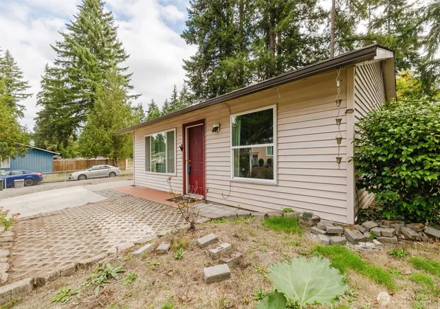 Photo 2 of Single family home for sale at 19463 Se 267th Street, Covington, WA 98042 | MLS# NWM2586187 | Listing updated on 2026-09-25