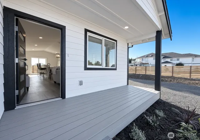 Photo 2 of Single family home for sale at 1275 Channel Ave Sw, Ocean Shores, WA 98569 | MLS# NWM2586194 | Listing updated on 2026-09-25