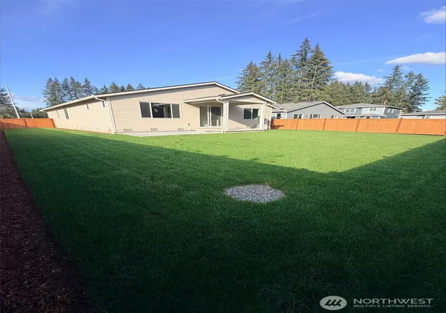 Photo 3 of Sale Pending at 3626 98th Place Ne, Marysville, WA 98270 | MLS# NWM2586195 | Listing updated on 2026-09-23