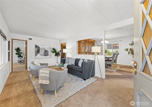 Photo 2 of Manufactured home for sale at 620 112th Street Se #201, Everett, WA 98208 | MLS# NWM2586196 | Listing updated on 2026-09-28