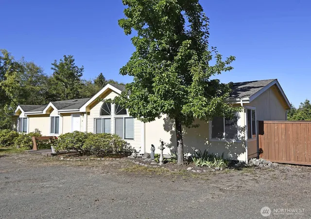 Photo 2 of Manufactured home for sale at 170 Waldo Rd, Sequim, WA 98382 | MLS# NWM2586198 | Listing updated on 2026-09-24