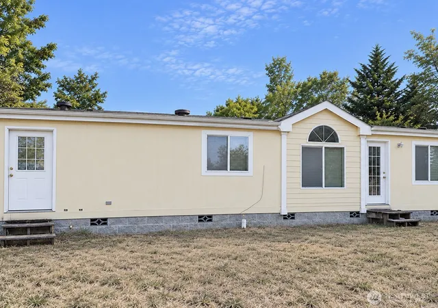 Photo 3 of Manufactured home for sale at 170 Waldo Rd, Sequim, WA 98382 | MLS# NWM2586198 | Listing updated on 2026-09-24