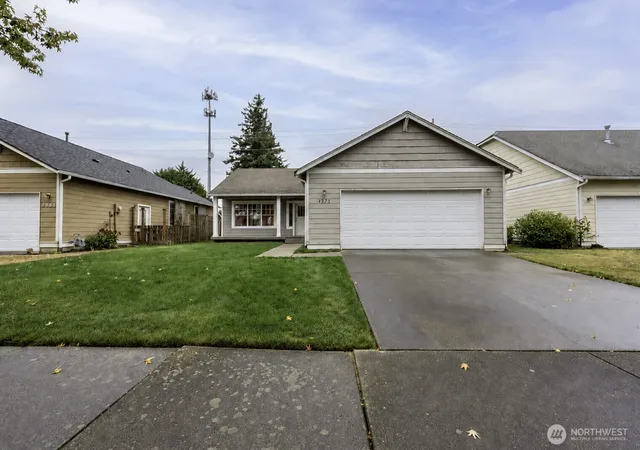 Single family home for sale at 1375 Spruce St, Lynden, WA 98264 | MLS# NWM2586202