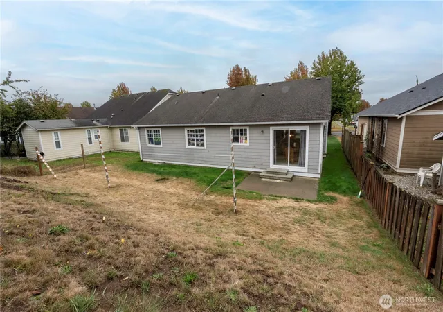 Photo 4 of Single family home for sale at 1375 Spruce St, Lynden, WA 98264 | MLS# NWM2586202 | Listing updated on 2026-09-30