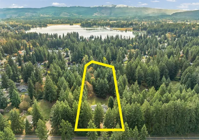 Photo 4 of Single family home for sale at 17405 153rd Avenue SE, Yelm, WA 98597 | MLS# NWM2586213 | Listing updated on 2026-10-19