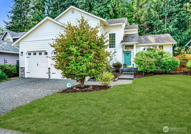 Photo 2 of Single family home for sale at 2914 143rd Street Se, Mill Creek, WA 98012 | MLS# NWM2586214 | Listing updated on 2026-09-23