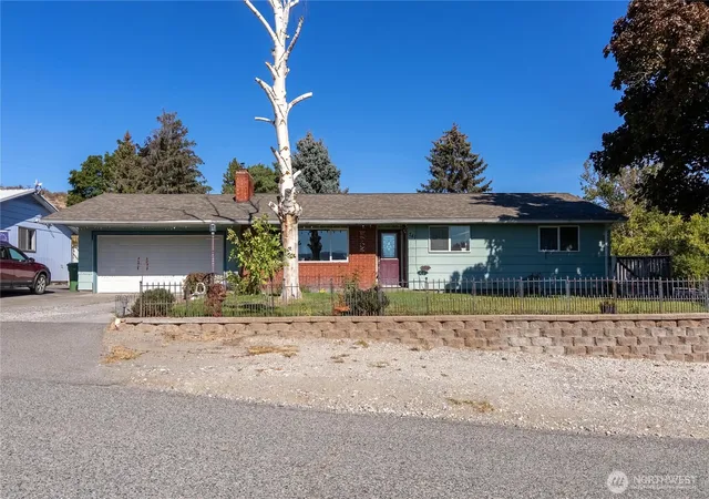 Photo 1 of Single family home for sale at 741 Sunrise Dr, Omak, WA 98841 | MLS# NWM2586217 | Listing updated on 2026-10-02