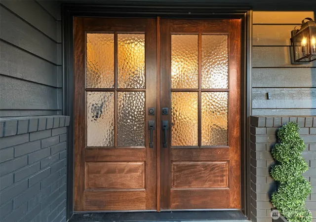 Photo 2 of Single family home for sale at 11516 Bartlett Ave Ne, Seattle, WA 98125 | MLS# NWM2586221 | Listing updated on 2026-09-29
