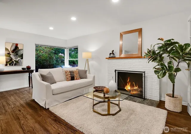 Photo 4 of Single family home for sale at 18739 12th Avenue NE, Shoreline, WA 98155 | MLS# NWM2586230 | Listing updated on 2026-10-01