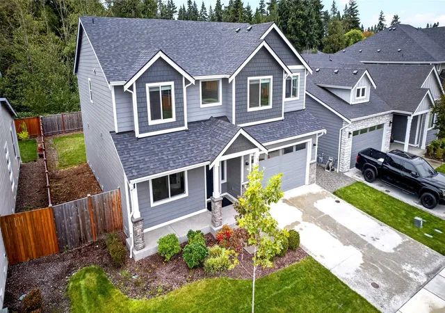 Photo 2 of Single family home for sale at 10921 71st Avenue Ct E, Puyallup, WA 98373 | MLS# NWM2586239 | Listing updated on 2026-10-01