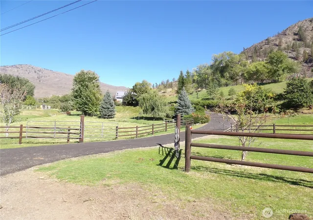 Photo 4 of Single family home for sale at 2132 Sinlakekin Rd, Loomis, WA 98827 | MLS# NWM2586240 | Listing updated on 2026-09-24