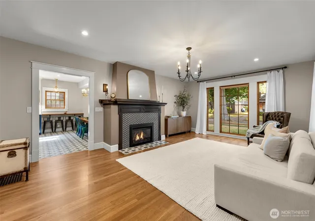 Photo 3 of Single family home for sale at 1628 22nd Avenue, Longview, WA 98632 | MLS# NWM2586253 | Listing updated on 2026-10-01
