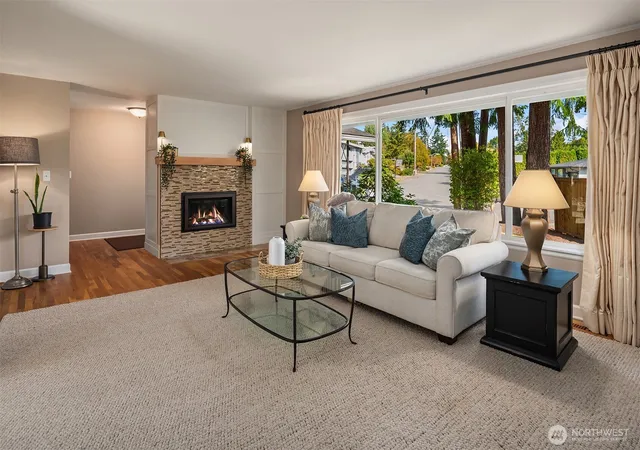 Photo 4 of Single family home for sale at 1825 Camas Ave NE, Renton, WA 98056 | MLS# NWM2586262 | Listing updated on 2026-10-01