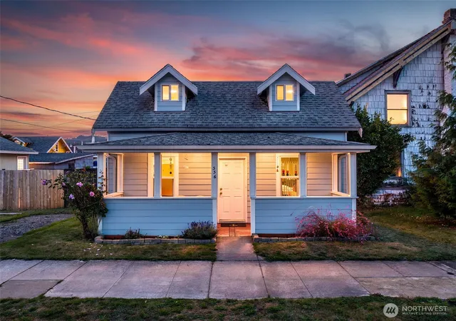 Photo 1 of Sale Pending at 336 3rd Avenue Sw, Castle Rock, WA 98611 | MLS# NWM2586263 | Listing updated on 2026-09-28