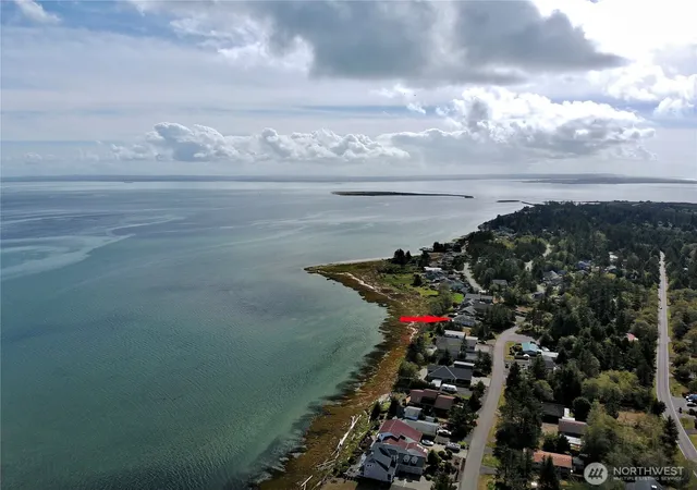 Photo 3 of Single family home for sale at 674 Chinook Ave Se, Ocean Shores, WA 98569 | MLS# NWM2586266 | Listing updated on 2026-09-27