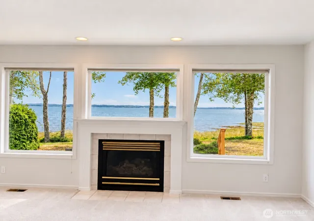 Photo 4 of Single family home for sale at 674 Chinook Ave SE, Ocean Shores, WA 98569 | MLS# NWM2586266 | Listing updated on 2026-09-27
