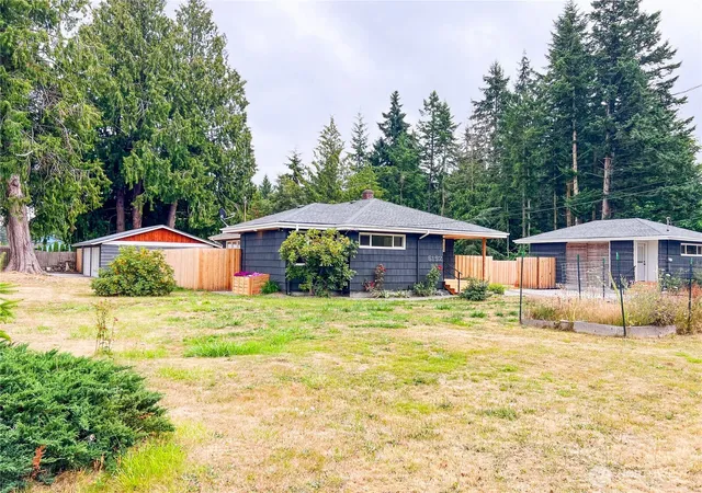 Photo 3 of Sale Pending at 6192 State Route 20, Port Townsend, WA 98368 | MLS# NWM2586273 | Listing updated on 2026-09-25