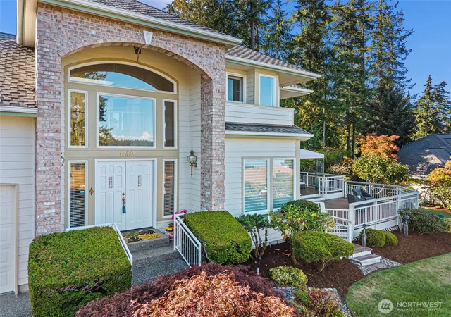 Photo 3 of Single family home for sale at 642 9th Court, Fox Island, WA 98333 | MLS# NWM2586279 | Listing updated on 2026-09-26