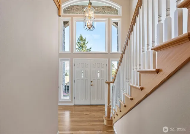 Photo 4 of Single family home for sale at 642 9th Court, Fox Island, WA 98333 | MLS# NWM2586279 | Listing updated on 2026-09-26