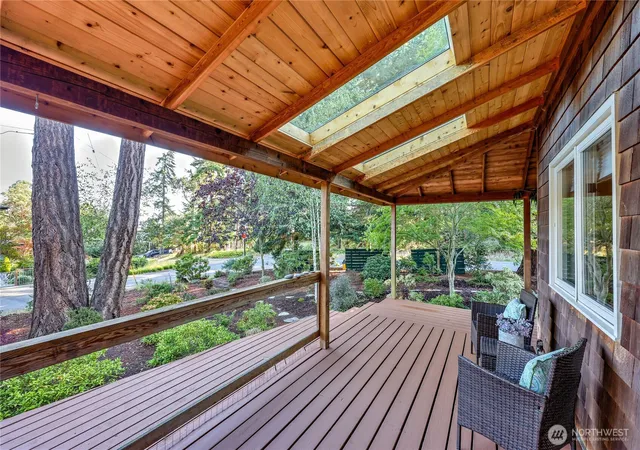Photo 3 of Single family home for sale at 1925 Walnut St, Port Townsend, WA 98368 | MLS# NWM2586285 | Listing updated on 2026-09-24