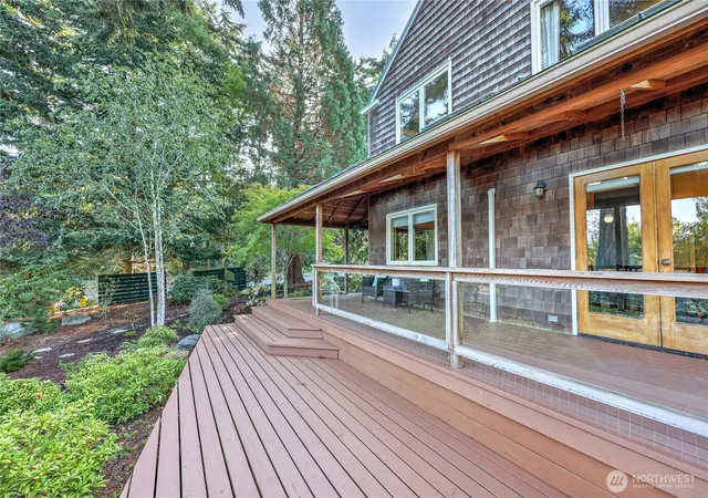 Photo 4 of Single family home for sale at 1925 Walnut St, Port Townsend, WA 98368 | MLS# NWM2586285 | Listing updated on 2026-09-24