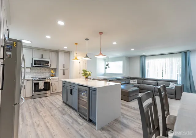 Photo 3 of Sale Pending at 19114 130 Avenue Se, Renton, WA 98058 | MLS# NWM2586290 | Listing updated on 2026-10-02