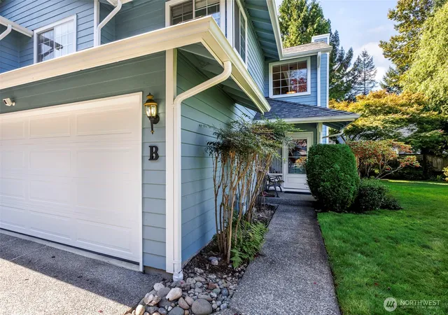Photo 2 of Townhouse for sale at 13911 13th Drive Se #B, Mill Creek, WA 98012 | MLS# NWM2586299 | Listing updated on 2026-10-01