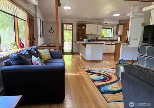 Photo 3 of Single family home for sale at 4134 149th Place Se, Bellevue, WA 98006 | MLS# NWM2586302 | Listing updated on 2026-09-24